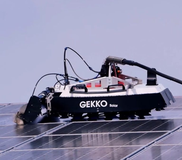 Nettoyage panneaux photovoltaïques
