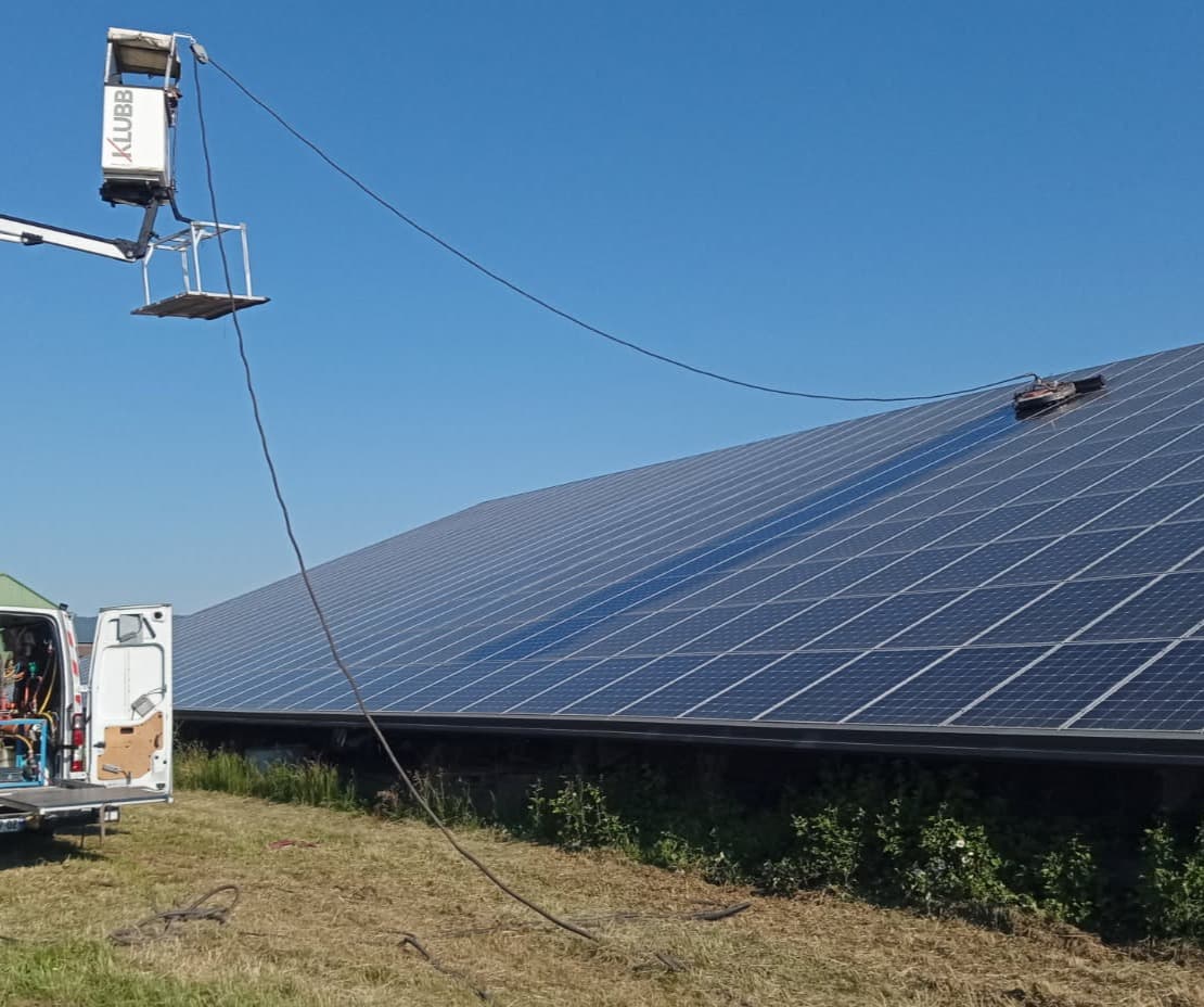 Robot de nettoyage panneaux photovoltaïques
